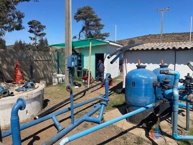 Montaje de los componentes del sistema de filtración en terreno
