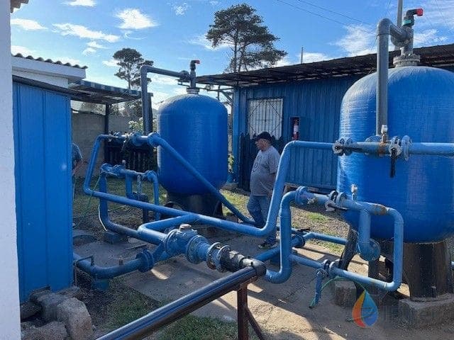 Instalación de equipos del sistema de agua potable rural